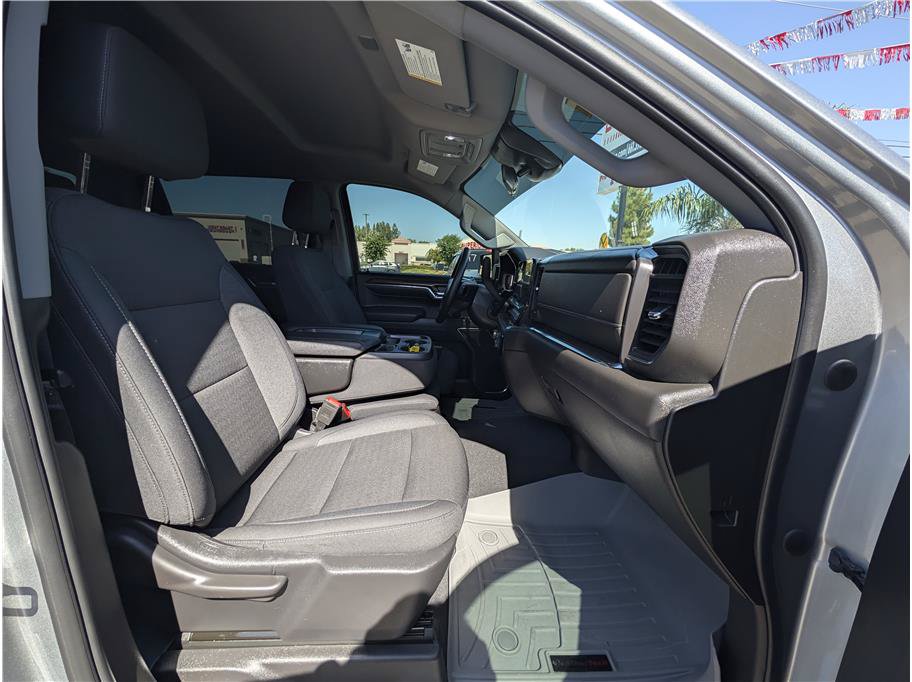 Used 2024 Chevrolet Silverado 1500 LT AWD/4WD image 13