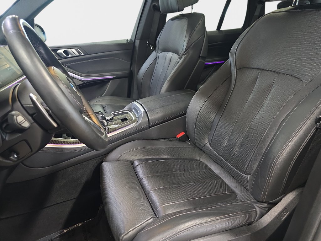 Used 2021 BMW X5 M50i AWD/4WD image 17