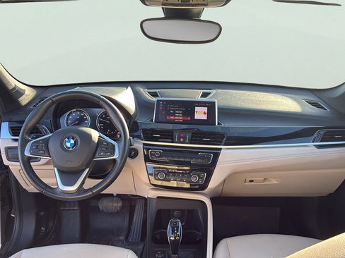 Used 2021 BMW X1 xDrive28i w/ Convenience Package AWD/4WD image 27