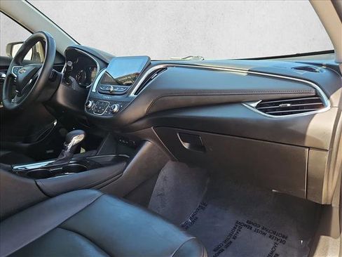 Used 2023 Chevrolet Malibu LT FWD image 21