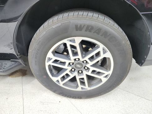 Used 2025 Ford Expedition Active RWD image 60