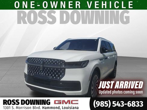 Used 2025 Lincoln Navigator L Black Label image 1