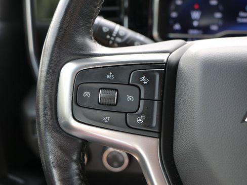 Used 2022 Chevrolet Silverado 1500 LT w/ Safety Package image 18