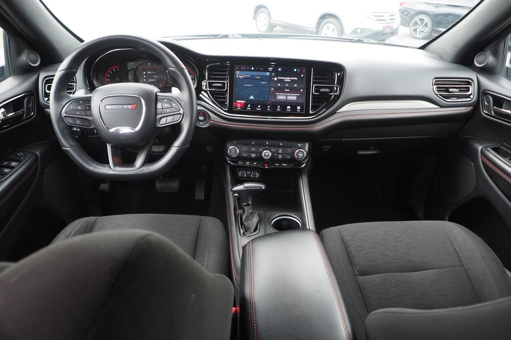 Used 2025 Dodge Durango GT AWD/4WD image 16
