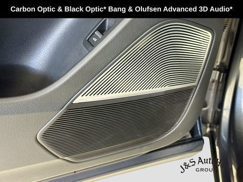 Used 2021 Audi RS Q8 w/ Carbon Optic Package AWD/4WD image 25