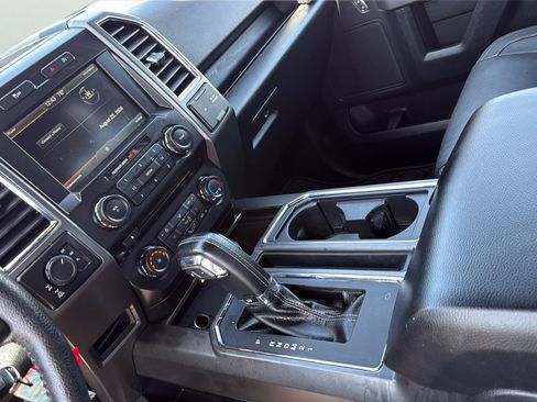 Used 2015 Ford F150 XLT w/ Equipment Group 302A Luxury AWD/4WD image 16