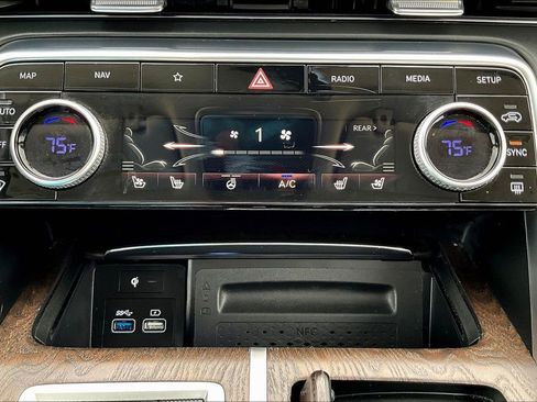 Used 2024 Genesis GV80 3.5T image 24