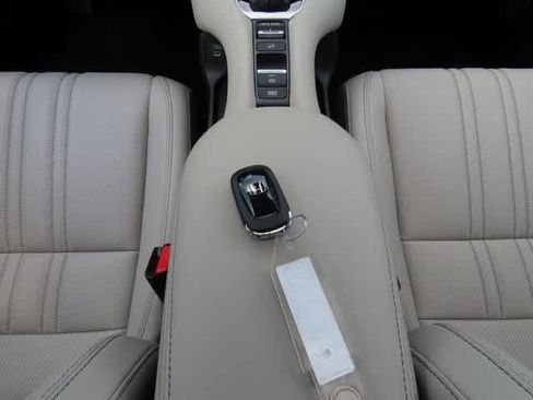 New 2026 Honda HR-V EX-L image 24