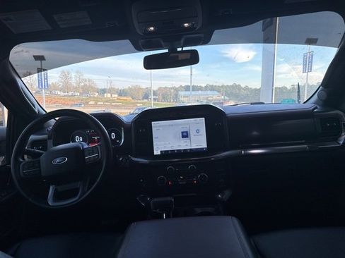 Used 2022 Ford F150 Lariat image 12