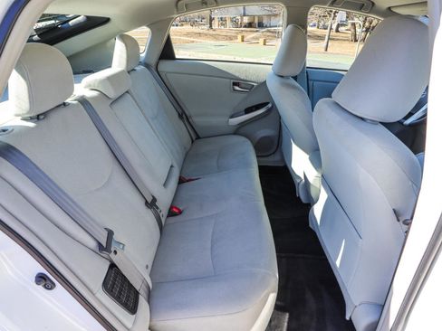 Used 2015 Toyota Prius Two image 35