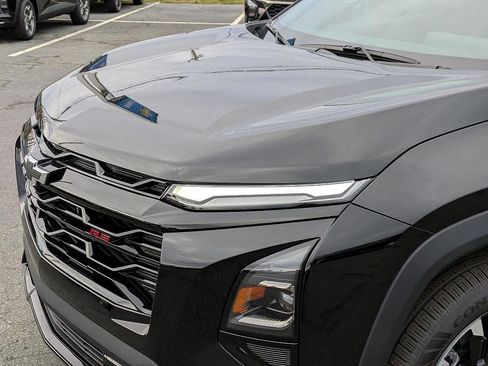 Used 2026 Chevrolet Equinox RS w/ Convenience Package III AWD/4WD image 9
