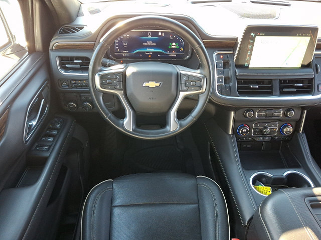 Used 2023 Chevrolet Suburban Premier RWD image 11