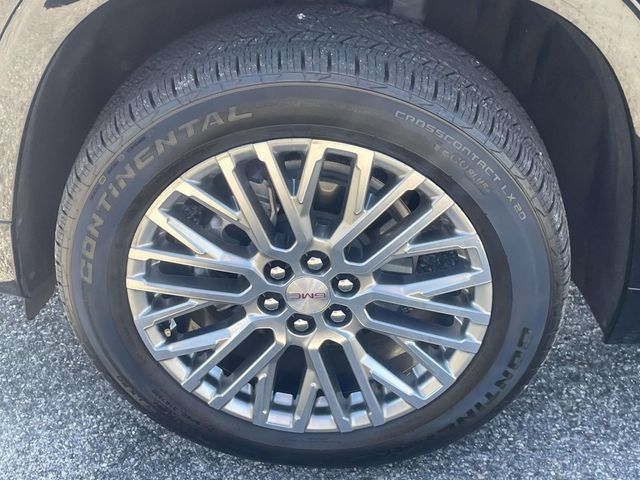 Used 2026 GMC Acadia Denali w/ Super Cruise Package FWD image 11
