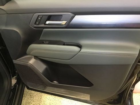 New 2027 GMC Terrain AT4 w/ Technology Package II AWD/4WD image 46