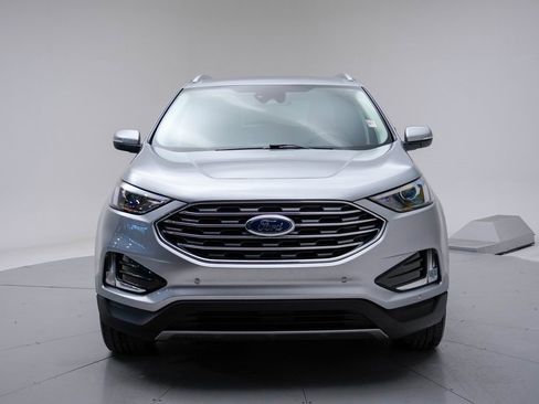 Used 2022 Ford Edge Titanium image 5