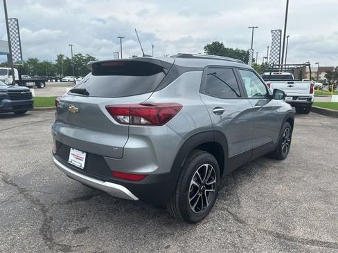 New 2026 Chevrolet TrailBlazer LT FWD image 3