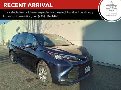 Used 2025 Toyota Sienna XLE