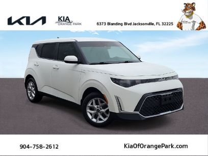 Used 2023 Kia Soul LX w/ Option Group 015