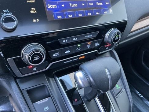 Used 2021 Honda CR-V Touring image 24