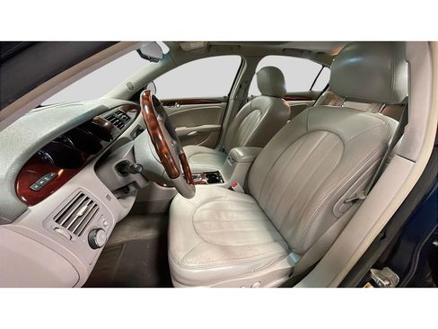 Used 2009 Buick Lucerne CXL image 11