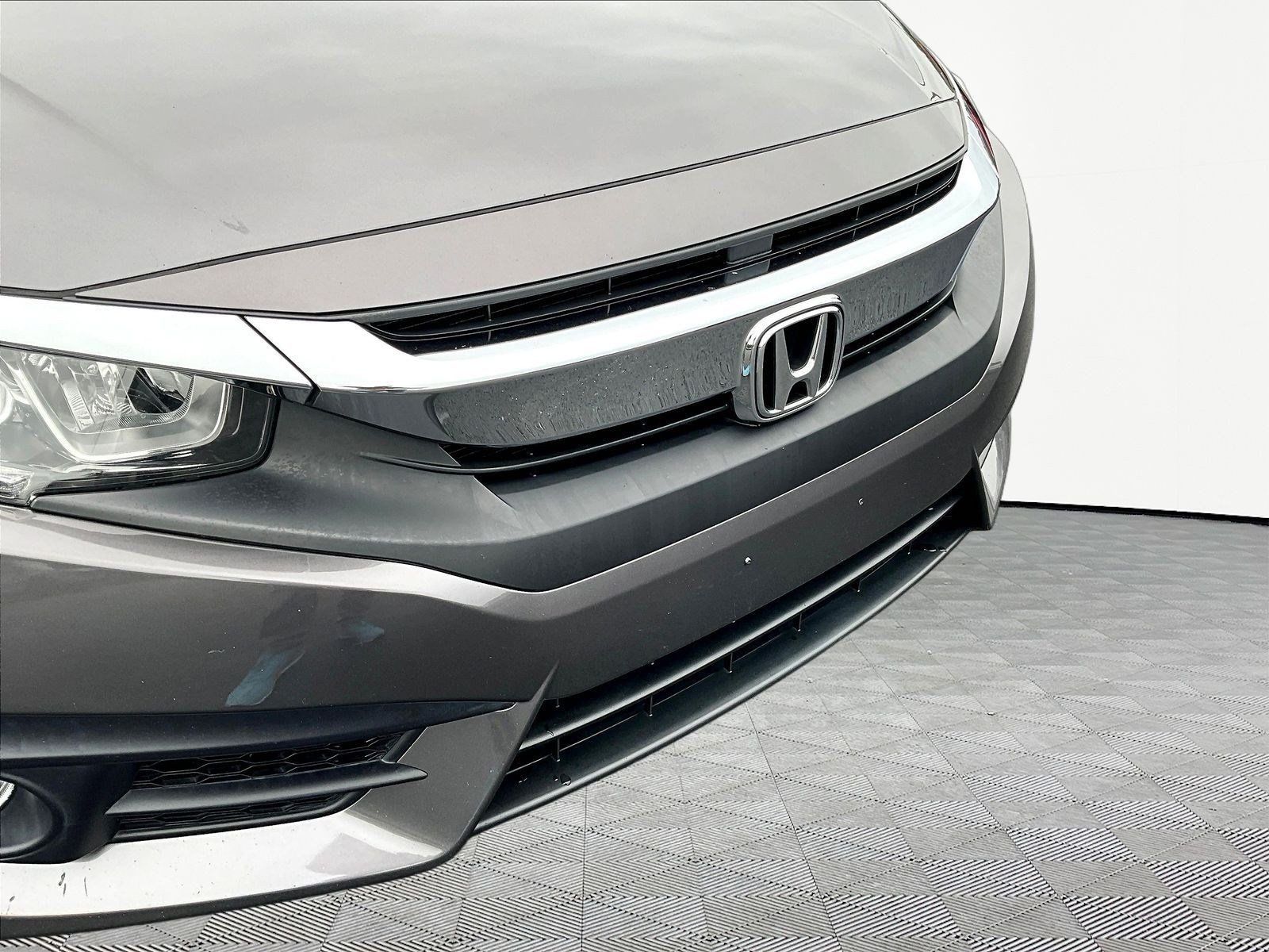 Used 2018 Honda Civic EX-L image 31