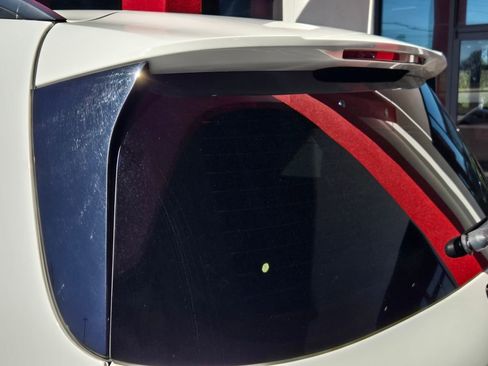 Used 2022 Mercedes-Benz GLB 250 4MATIC image 9