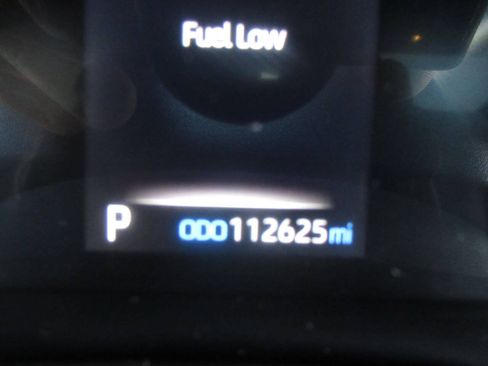 Used 2021 Toyota Sienna XLE AWD/4WD image 27