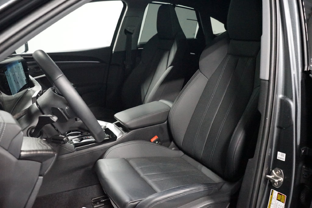 Used 2025 Audi Q5 Premium Plus AWD/4WD image 27