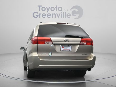 Used 2004 Toyota Sienna CE image 12