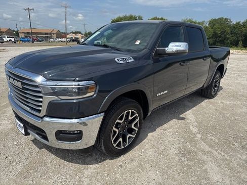 Used 2025 RAM 1500 Laramie image 1
