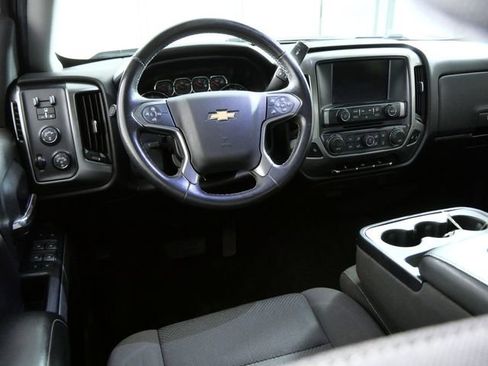 Used 2018 Chevrolet Silverado 1500 LT w/ All Star Edition image 4