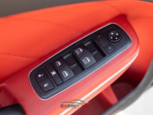 Used 2020 Dodge Charger Scat Pack RWD image 39