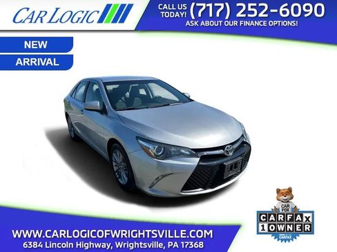Used 2016 Toyota Camry SE FWD image 1
