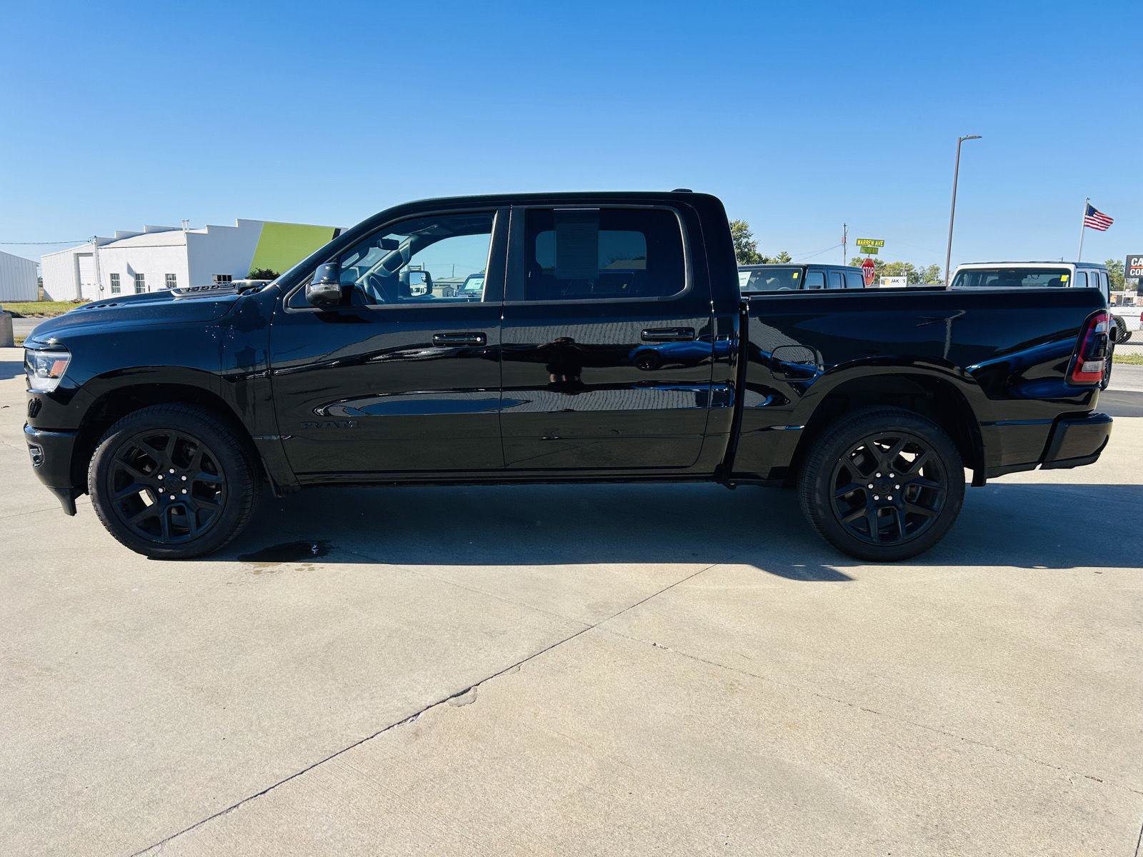 Used 2023 RAM 1500 Laramie AWD/4WD image 36