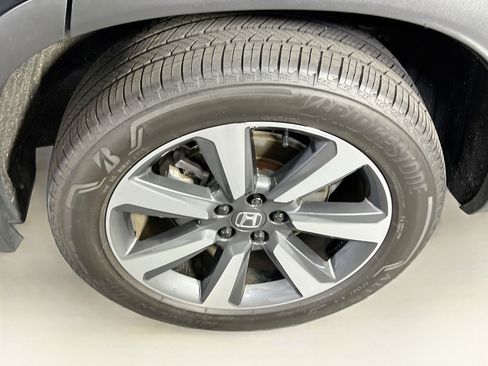 Used 2025 Honda Pilot Elite image 33