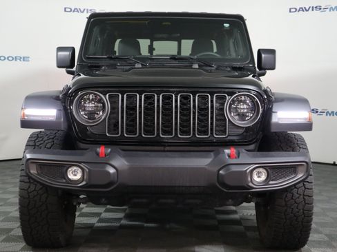 Used 2026 Jeep Gladiator Rubicon AWD/4WD image 12