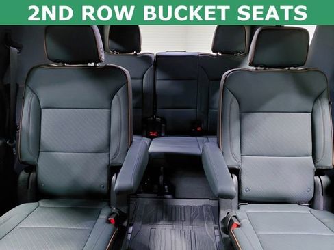 Used 2025 GMC Yukon AT4 w/ LPO, Floor Liner Package AWD/4WD image 4