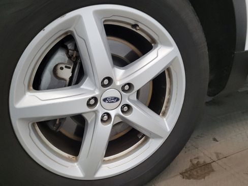 Used 2019 Ford Explorer XLT w/ Equipment Group 201A image 31