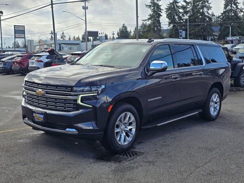 Used 2023 Chevrolet Suburban Premier AWD/4WD image 7