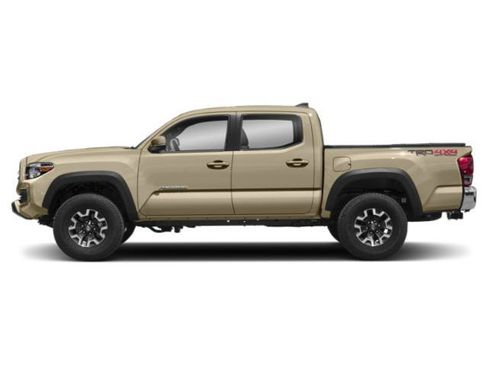 Used 2018 Toyota Tacoma TRD Off-Road RWD image 3