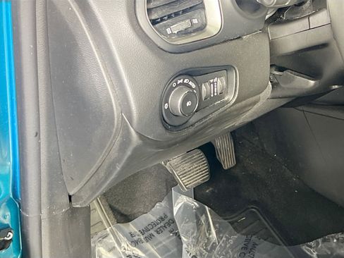 Used 2022 Jeep Renegade Latitude image 10