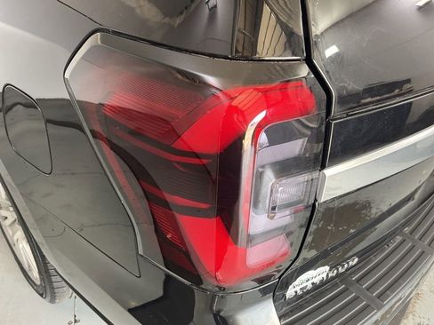 Used 2023 Ford Expedition Max Platinum image 46