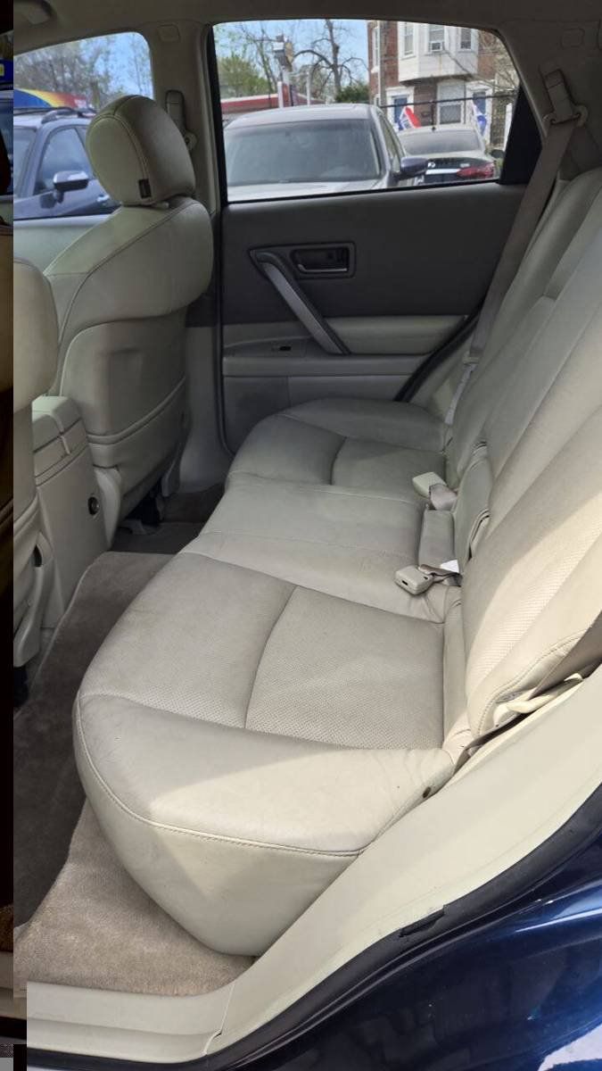 Used 2005 INFINITI FX35 AWD w/ (U01) Technology Pkg image 10