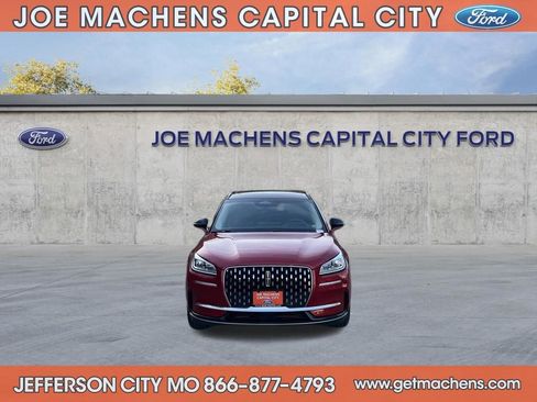 Used 2025 Lincoln Corsair Reserve w/ Equipment Group 202A image 8