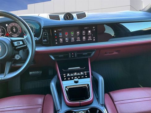 Used 2024 Porsche Cayenne Coupe image 16