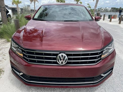 Used 2017 Volkswagen Passat 1.8T SE image 4