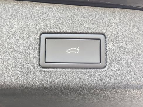 Certified 2023 Volkswagen ID.4 Pro S AWD/4WD image 10