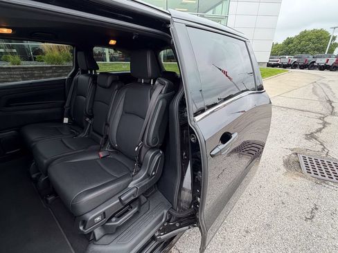Used 2025 Honda Odyssey Sport-L image 16