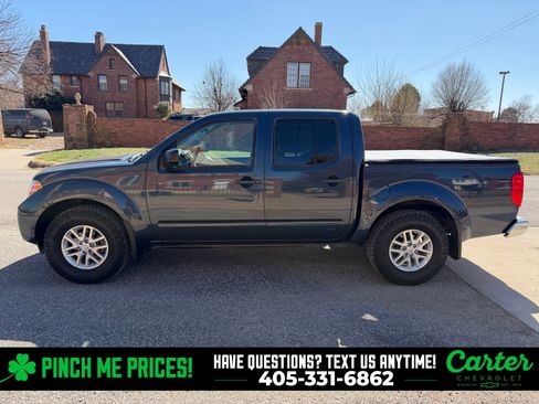 Used 2019 Nissan Frontier SV image 9