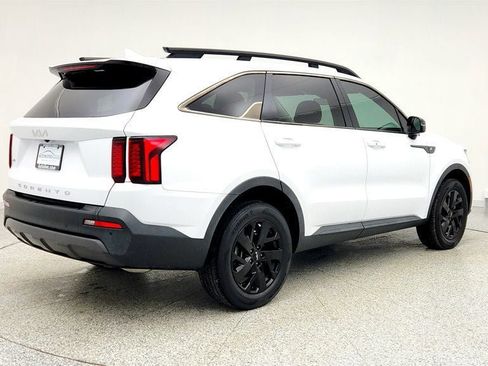 Used 2022 Kia Sorento S image 5